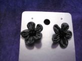 Brinco Flor de Fuxico (Preto)